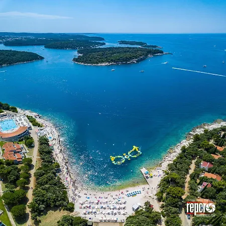 Wonderful Nezakcij With Pool Near The Town And The Valtura