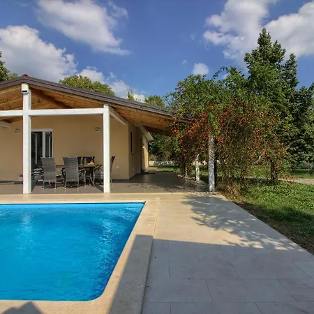 Wonderful Nezakcij With Pool Near The Town And The